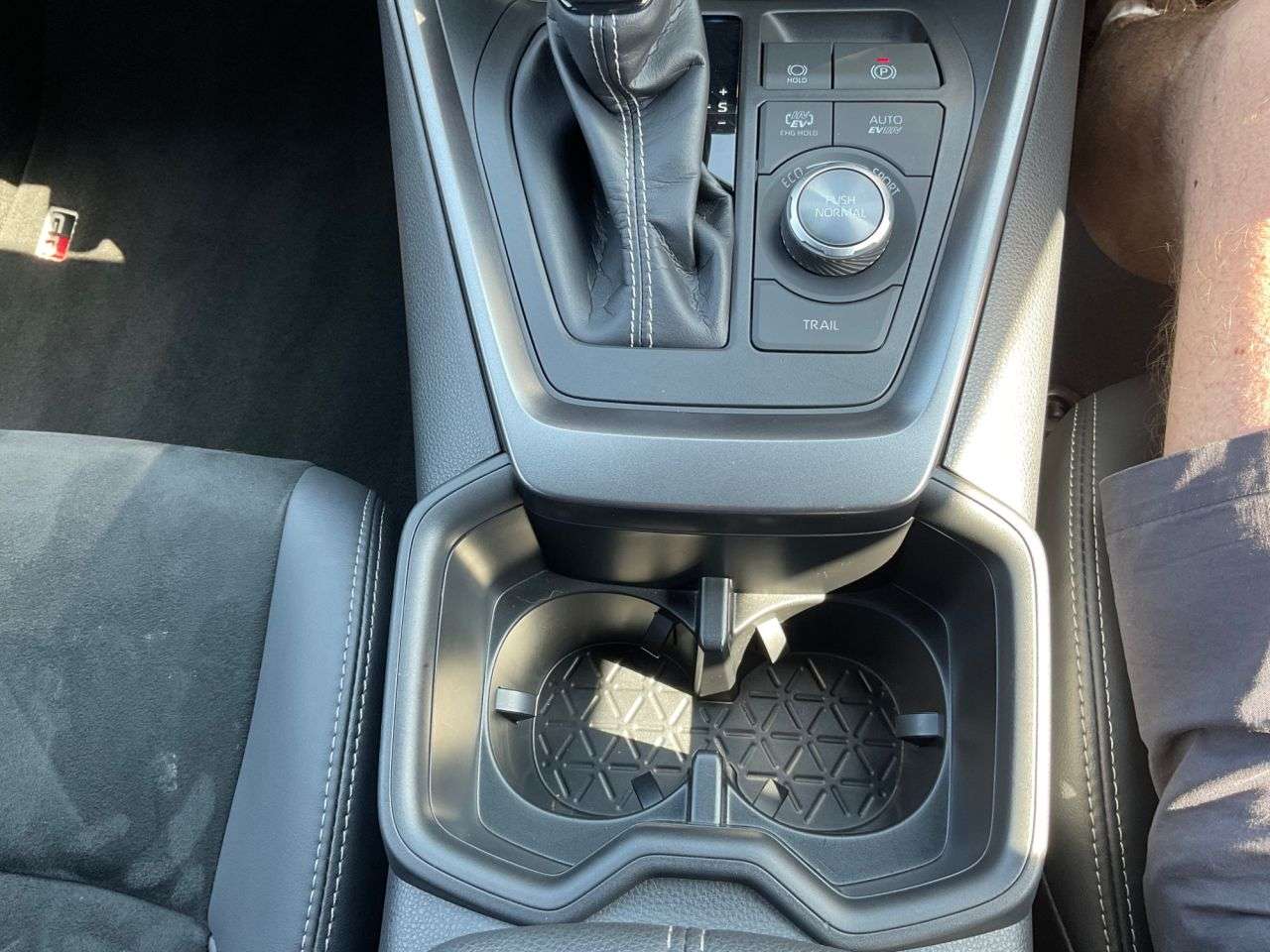 2025 TOYOTA RAV4 2025 TOYOTA RAV4