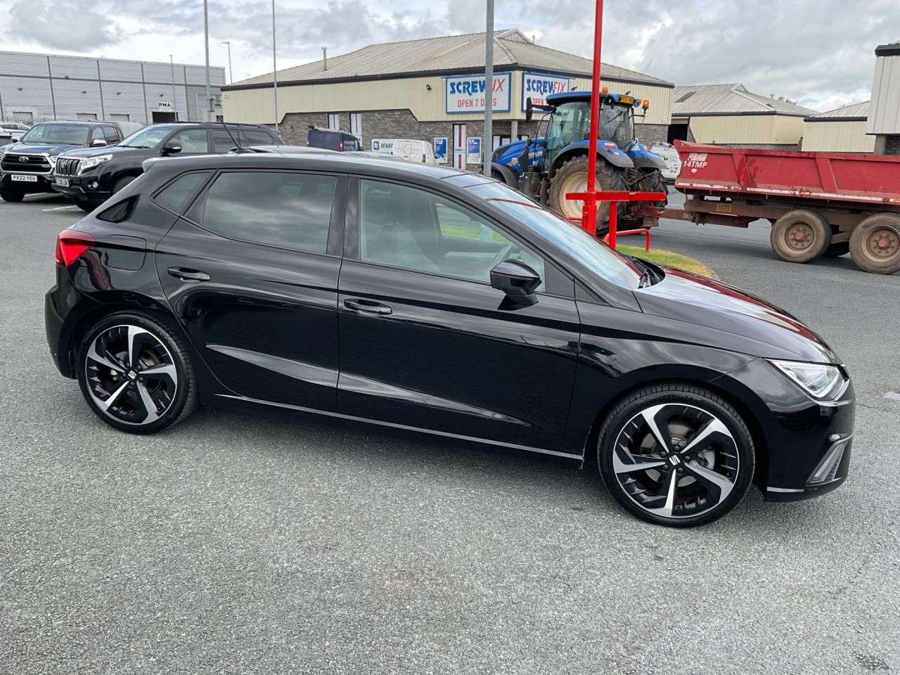 A 2023 SEAT IBIZA 1.0 TSI FR Sport Hatchback 5dr Petrol Manual Euro 6 (s/s) (110 ps) Nav Crui A 2023 SEAT IBIZA 1.0 TSI FR Sport Hatchback 5dr Petrol Manual Euro 6 (s/s) (110 ps) Nav Crui