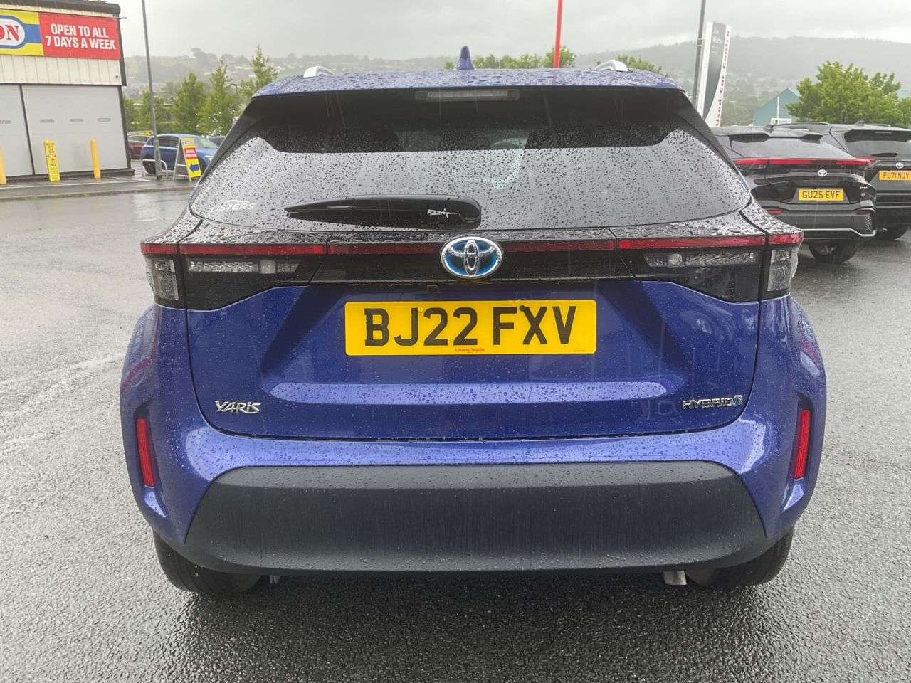 A 2022 TOYOTA YARIS CROSS 1.5 VVT-h Excel SUV 5dr Petrol Hybrid E-CVT Euro 6 (s/s) (116 ps) Nav Camer A 2022 TOYOTA YARIS CROSS 1.5 VVT-h Excel SUV 5dr Petrol Hybrid E-CVT Euro 6 (s/s) (116 ps) Nav Camer