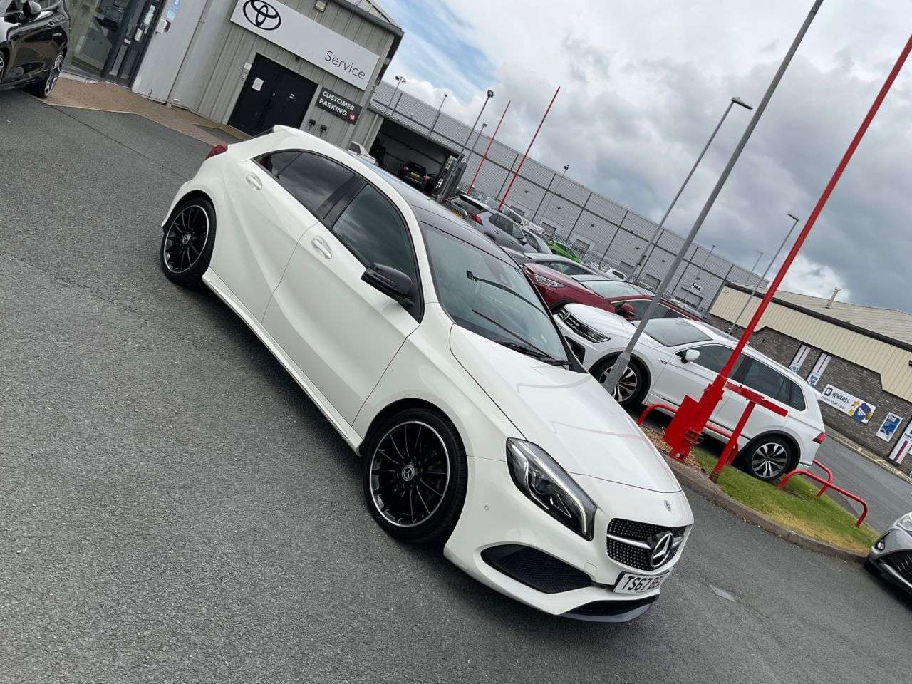 A 2017 MERCEDES-BENZ A-CLASS 2.1 A200d AMG Line (Premium Plus) Hatchback 5dr Diesel 7G-DCT Euro 6 (s/s) A 2017 MERCEDES-BENZ A-CLASS 2.1 A200d AMG Line (Premium Plus) Hatchback 5dr Diesel 7G-DCT Euro 6 (s/s)