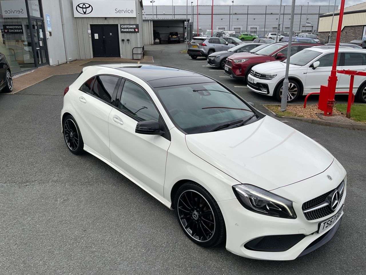 2017 MERCEDES-BENZ A-CLASS 2017 MERCEDES-BENZ A-CLASS