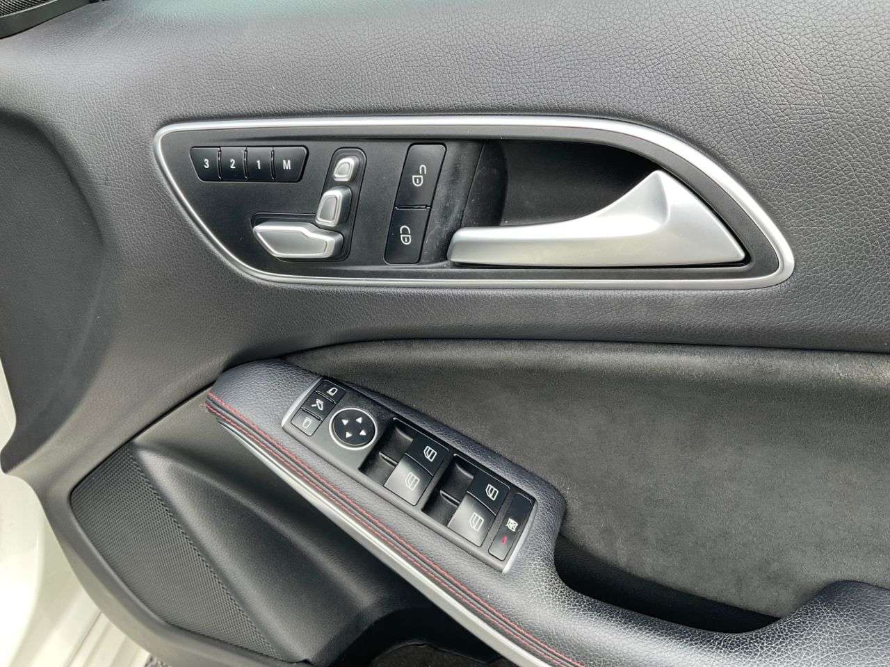 2017 MERCEDES-BENZ A-CLASS 2017 MERCEDES-BENZ A-CLASS