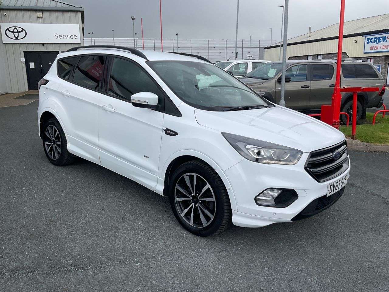 A 2017 FORD KUGA 2.0 TDCi EcoBlue ST-Line SUV 5dr Diesel Manual AWD Euro 6 (s/s) (180 ps) A 2017 FORD KUGA 2.0 TDCi EcoBlue ST-Line SUV 5dr Diesel Manual AWD Euro 6 (s/s) (180 ps)