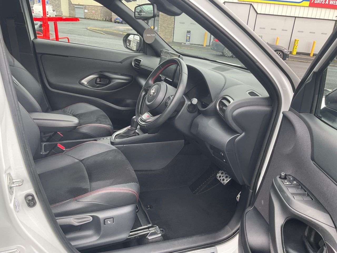 2023 TOYOTA YARIS CROSS 2023 TOYOTA YARIS CROSS