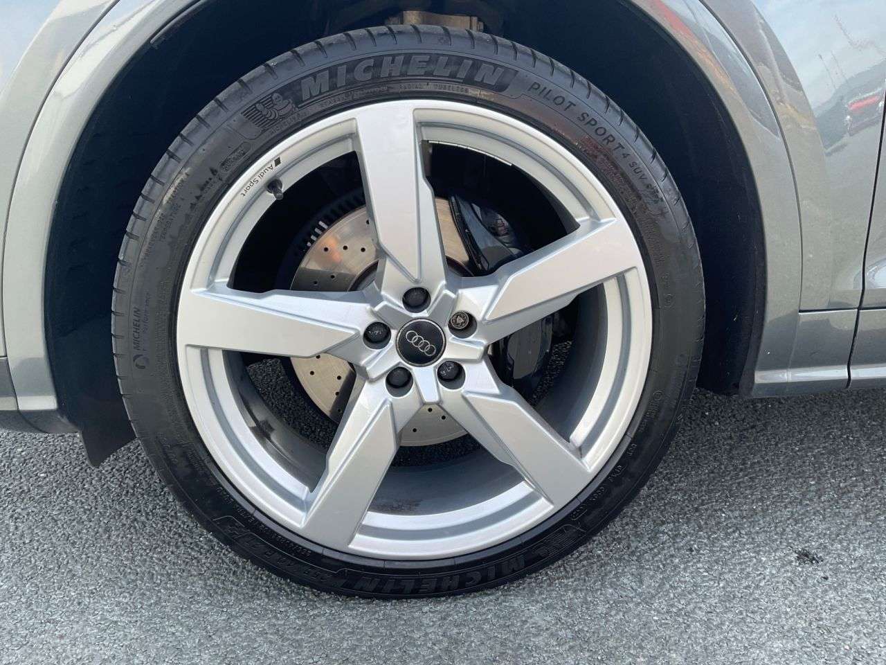 2018 AUDI SQ5 2018 AUDI SQ5