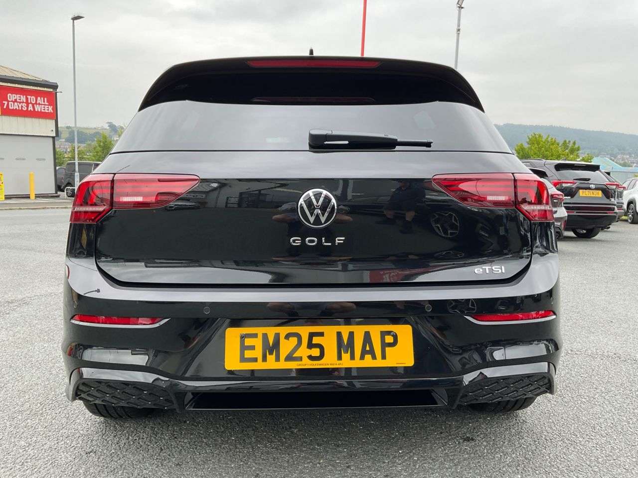 2025 VOLKSWAGEN GOLF 2025 VOLKSWAGEN GOLF