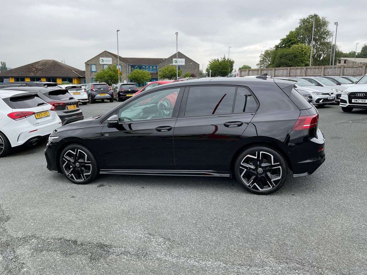 2025 VOLKSWAGEN GOLF 2025 VOLKSWAGEN GOLF
