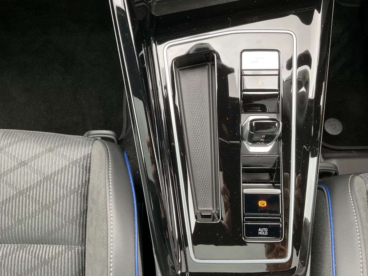 2025 VOLKSWAGEN GOLF 2025 VOLKSWAGEN GOLF