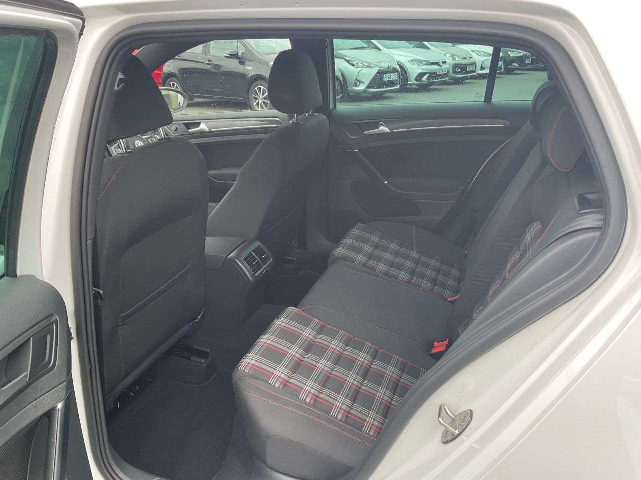 2020 VOLKSWAGEN GOLF 2020 VOLKSWAGEN GOLF