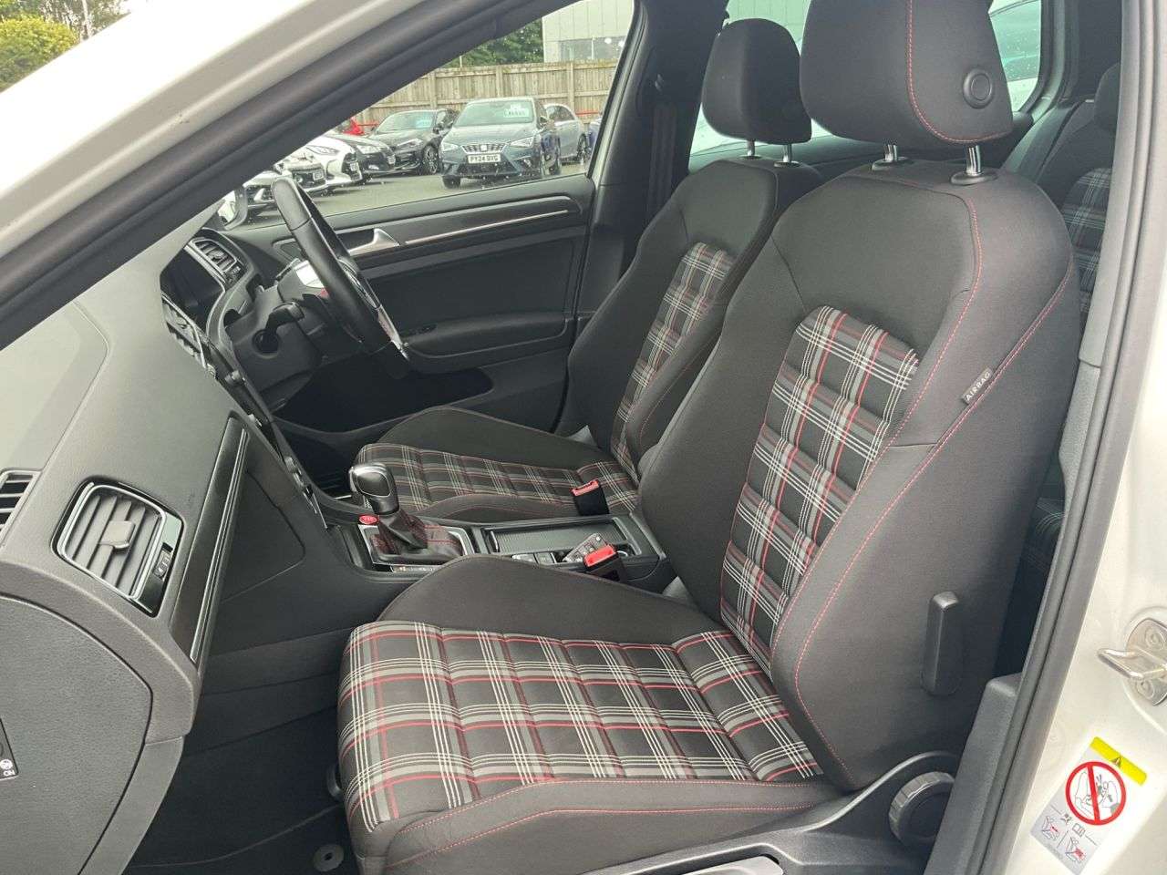2020 VOLKSWAGEN GOLF 2020 VOLKSWAGEN GOLF