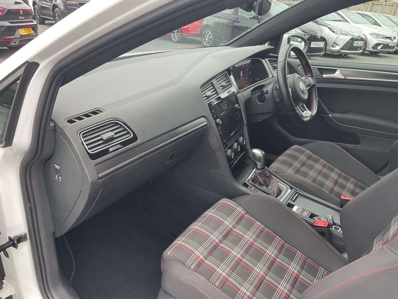 2020 VOLKSWAGEN GOLF 2020 VOLKSWAGEN GOLF