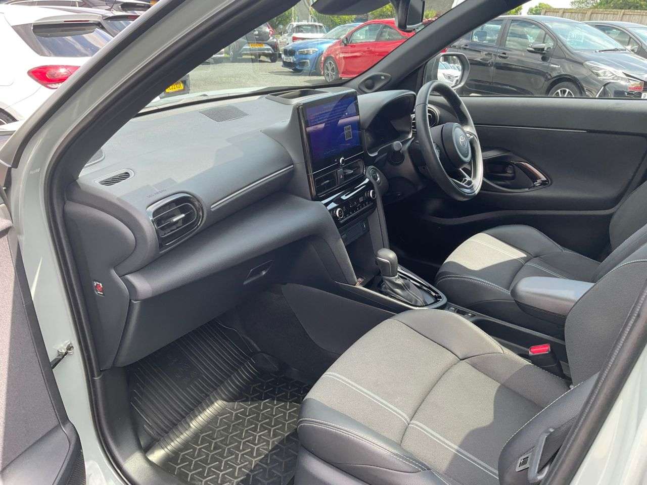 2024 TOYOTA YARIS CROSS 2024 TOYOTA YARIS CROSS