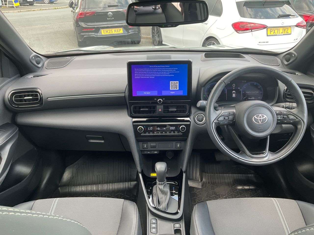 2024 TOYOTA YARIS CROSS 2024 TOYOTA YARIS CROSS