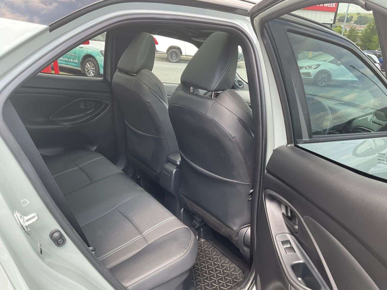 2024 TOYOTA YARIS CROSS 2024 TOYOTA YARIS CROSS