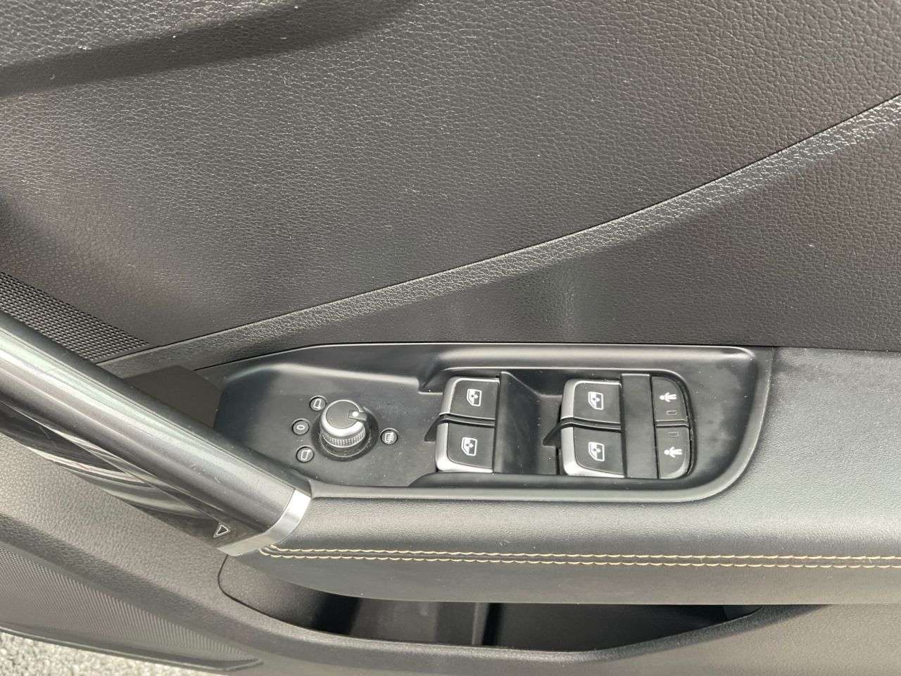 2018 AUDI Q2 2018 AUDI Q2