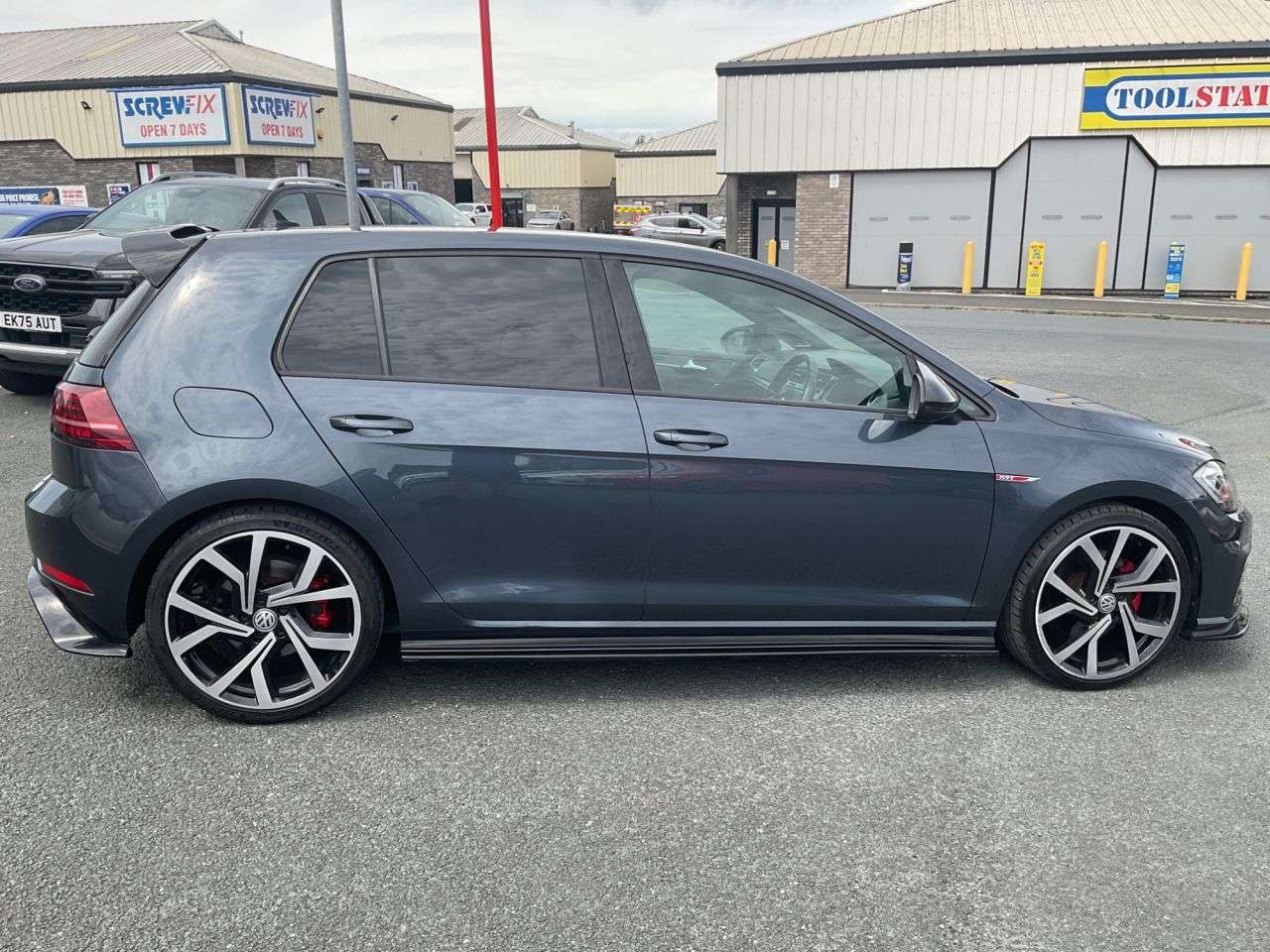 2017 VOLKSWAGEN GOLF 2017 VOLKSWAGEN GOLF