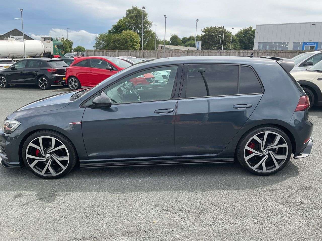 2017 VOLKSWAGEN GOLF 2017 VOLKSWAGEN GOLF