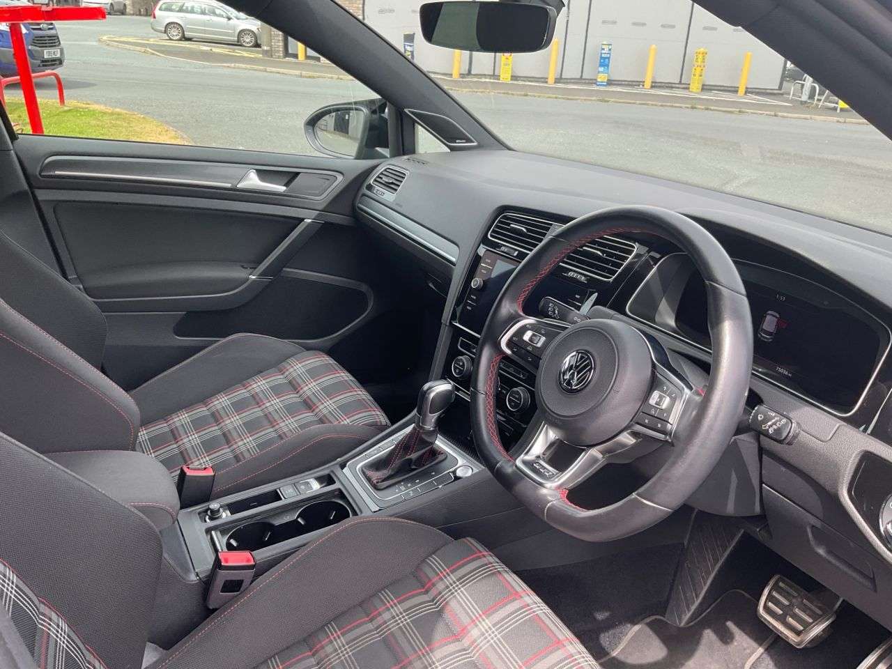 2017 VOLKSWAGEN GOLF 2017 VOLKSWAGEN GOLF