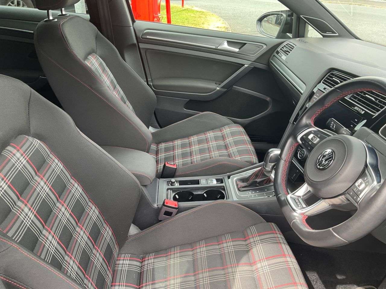 2017 VOLKSWAGEN GOLF 2017 VOLKSWAGEN GOLF