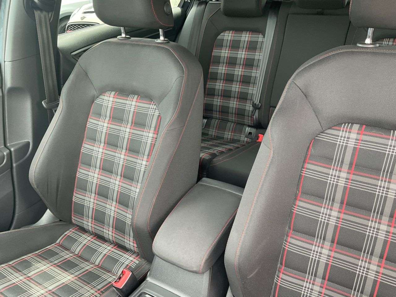 2017 VOLKSWAGEN GOLF 2017 VOLKSWAGEN GOLF