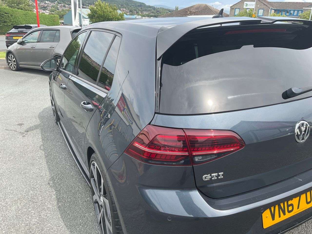 2017 VOLKSWAGEN GOLF 2017 VOLKSWAGEN GOLF