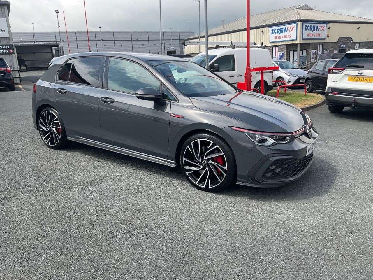 A 2020 VOLKSWAGEN GOLF 2.0 TSI GTI Hatchback 5dr Petrol DSG Euro 6 (s/s) (245 ps) A 2020 VOLKSWAGEN GOLF 2.0 TSI GTI Hatchback 5dr Petrol DSG Euro 6 (s/s) (245 ps)