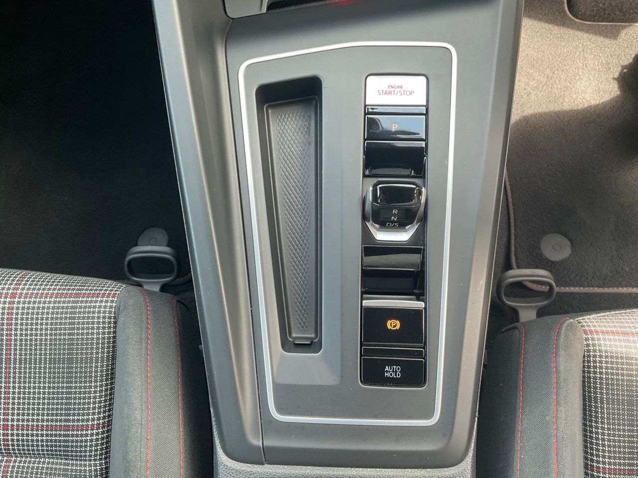 2020 VOLKSWAGEN GOLF 2020 VOLKSWAGEN GOLF
