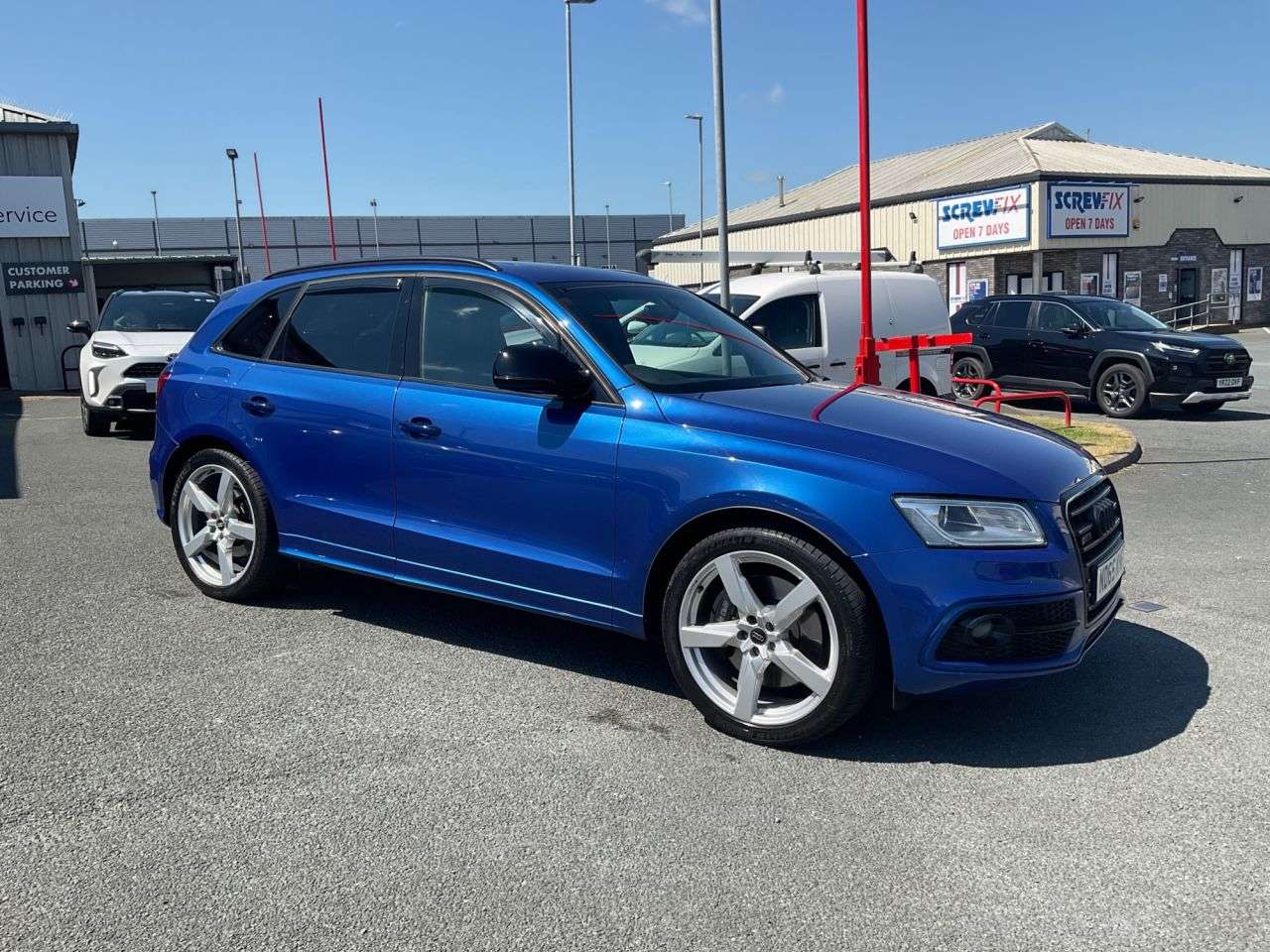 A 2015 AUDI SQ5 3.0 BiTDI V6 Plus SUV 5dr Diesel Tiptronic quattro Euro 6 (s/s) (340 ps) A 2015 AUDI SQ5 3.0 BiTDI V6 Plus SUV 5dr Diesel Tiptronic quattro Euro 6 (s/s) (340 ps)