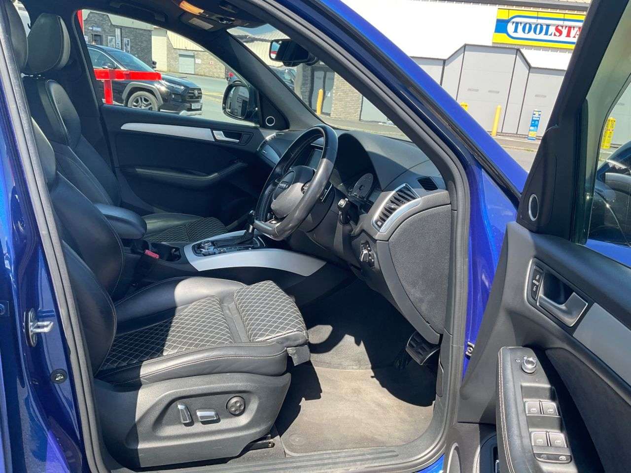 2015 AUDI SQ5 2015 AUDI SQ5