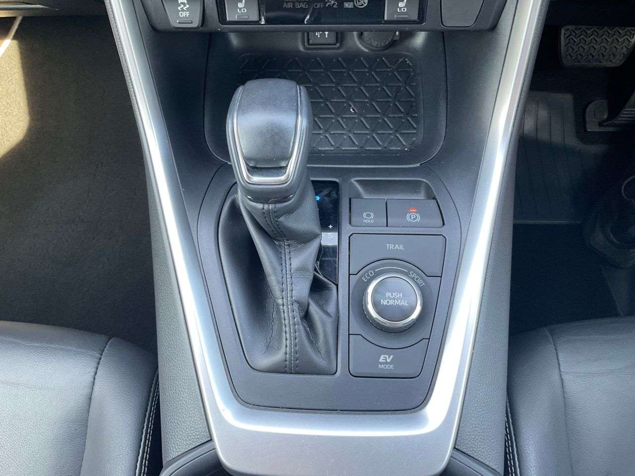 2019 TOYOTA RAV4 2019 TOYOTA RAV4