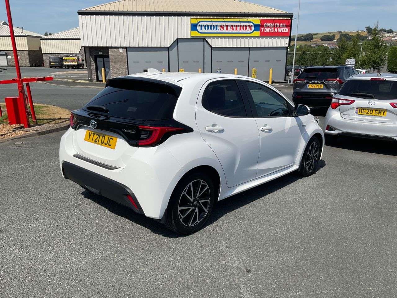2021 TOYOTA YARIS 2021 TOYOTA YARIS