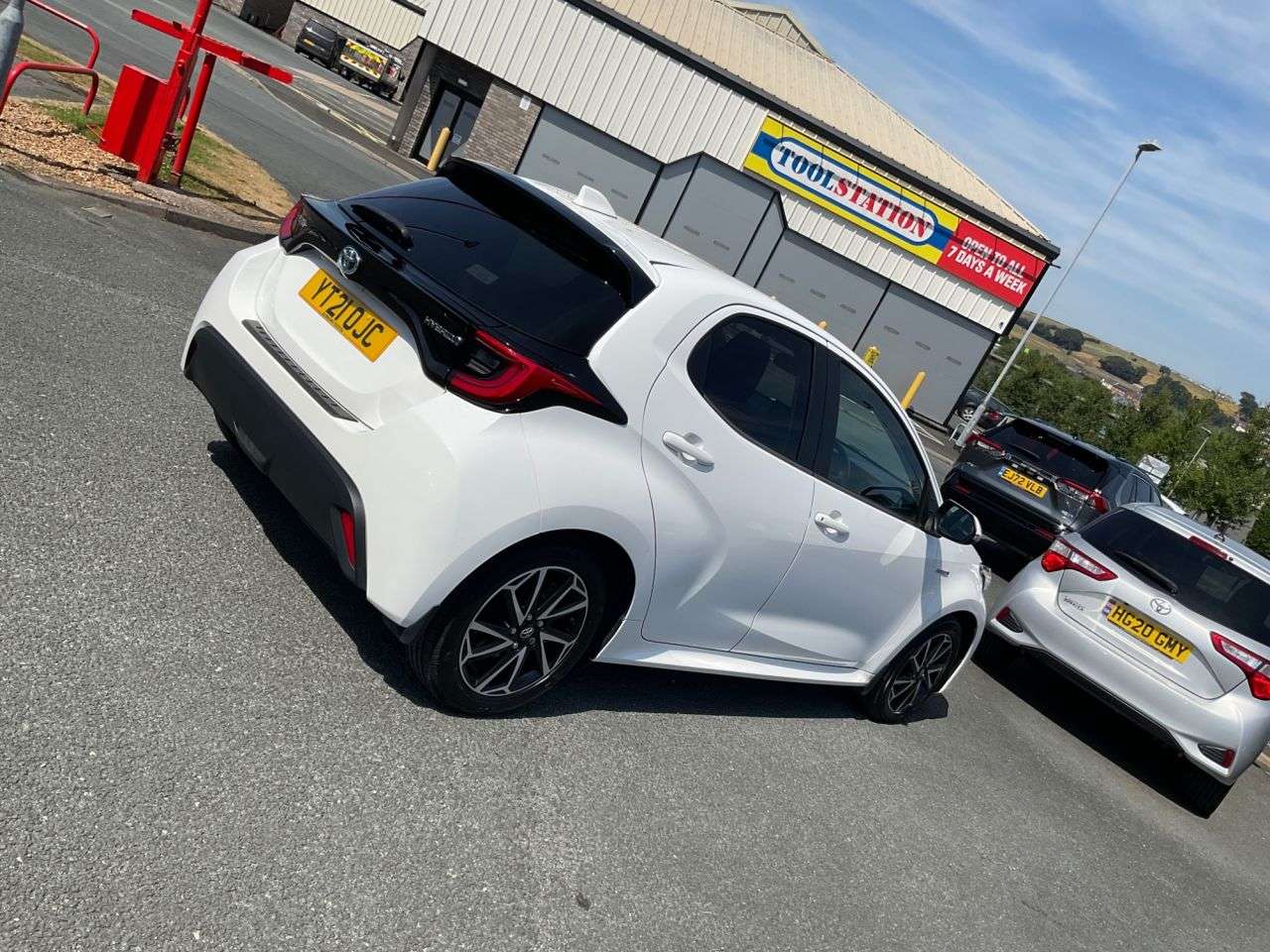 2021 TOYOTA YARIS 2021 TOYOTA YARIS