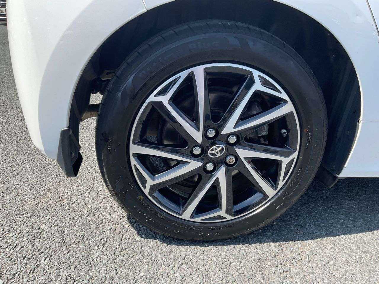 2021 TOYOTA YARIS 2021 TOYOTA YARIS