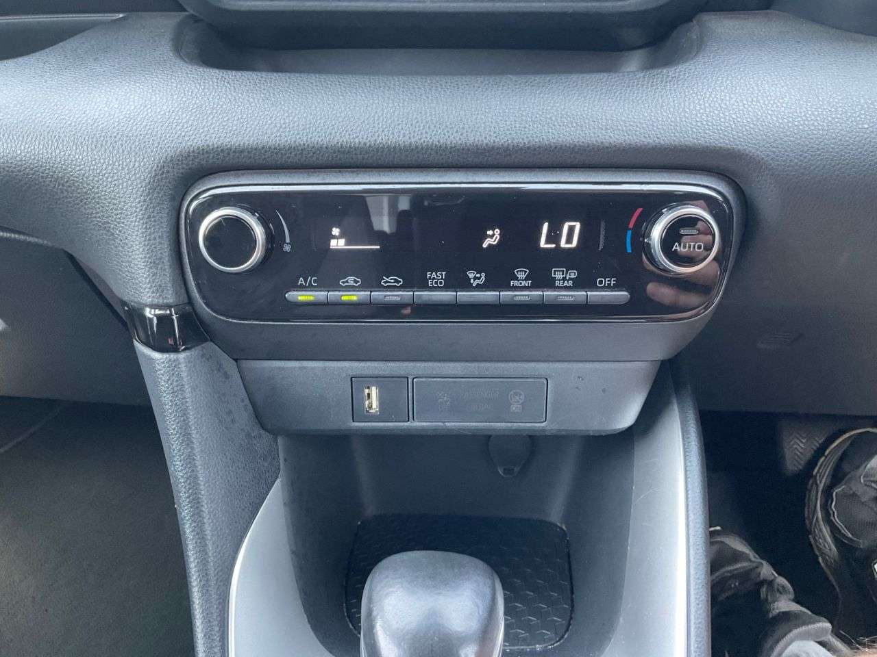 2021 TOYOTA YARIS 2021 TOYOTA YARIS