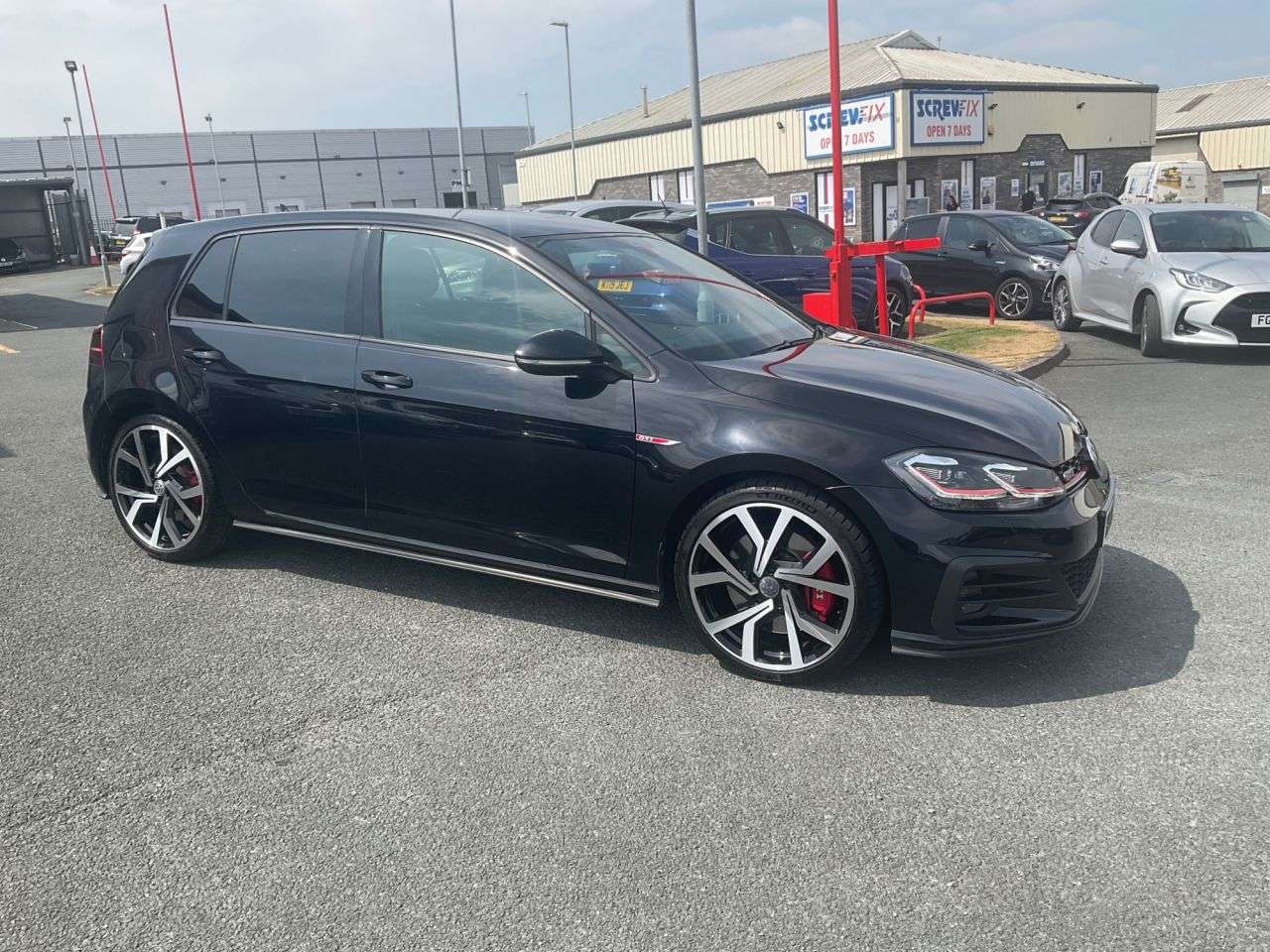 A 2020 VOLKSWAGEN GOLF 2.0 TSI GPF GTI Performance Hatchback 5dr Petrol DSG Euro 6 (s/s) (245 ps) A 2020 VOLKSWAGEN GOLF 2.0 TSI GPF GTI Performance Hatchback 5dr Petrol DSG Euro 6 (s/s) (245 ps)