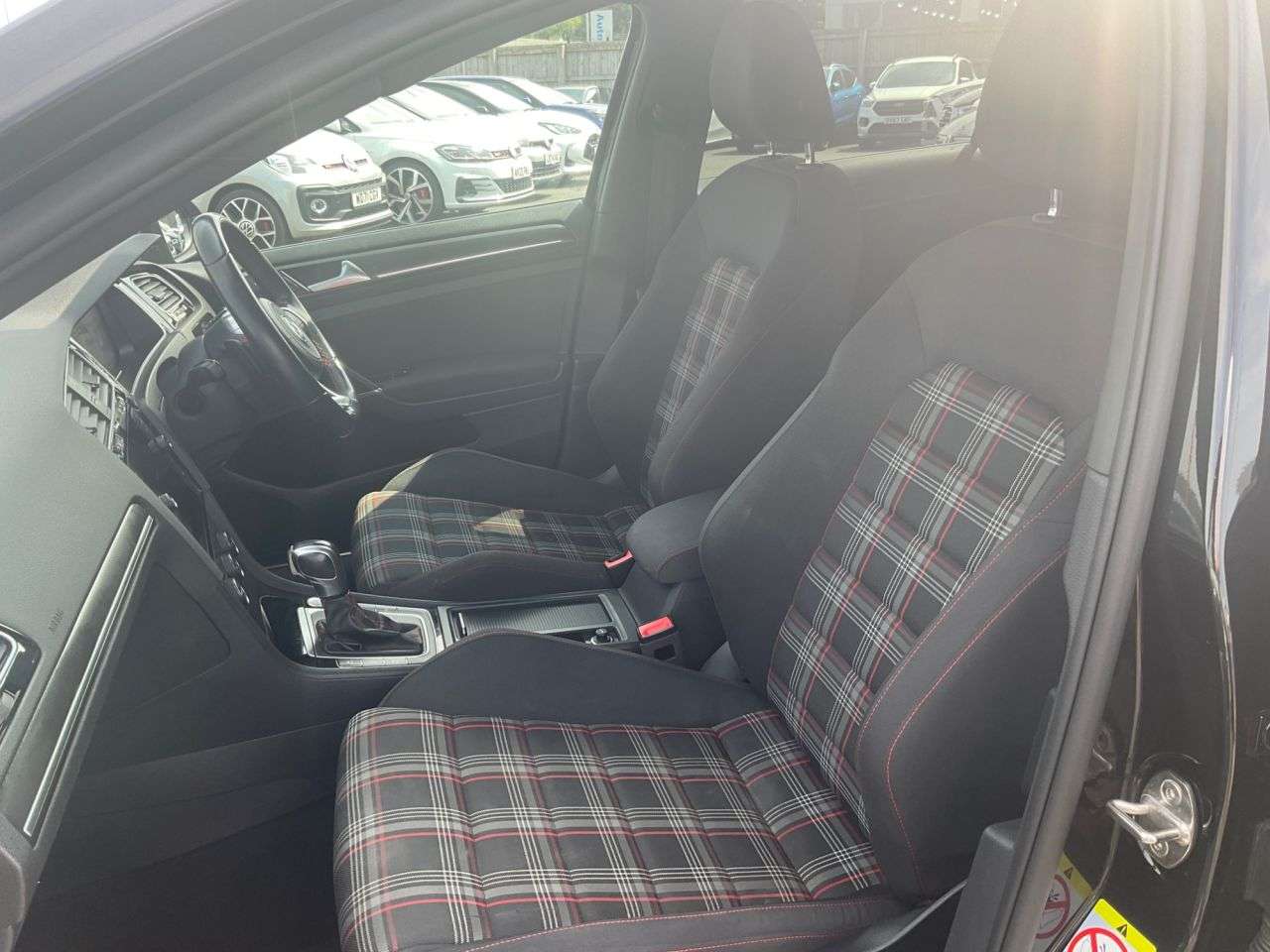 2020 VOLKSWAGEN GOLF 2020 VOLKSWAGEN GOLF