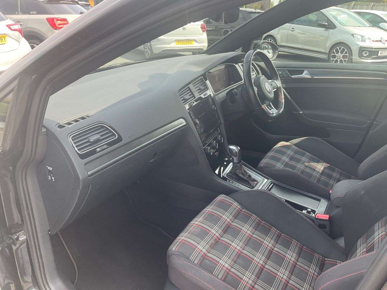 2020 VOLKSWAGEN GOLF 2020 VOLKSWAGEN GOLF