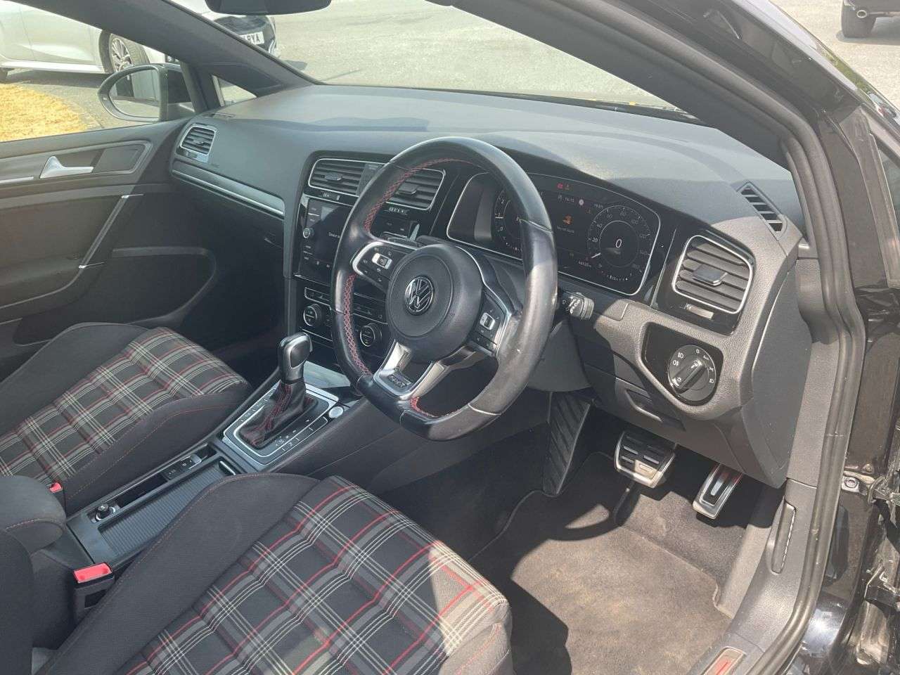 2020 VOLKSWAGEN GOLF 2020 VOLKSWAGEN GOLF