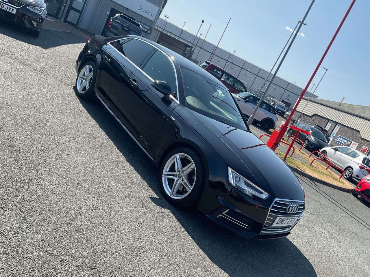 A 2017 AUDI A4 2.0 TDI S line Saloon 4dr Diesel Manual Euro 6 (s/s) (150 ps) Cruise Nav DA A 2017 AUDI A4 2.0 TDI S line Saloon 4dr Diesel Manual Euro 6 (s/s) (150 ps) Cruise Nav DA