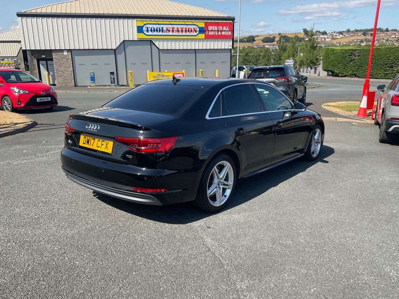 2017 AUDI A4 2017 AUDI A4