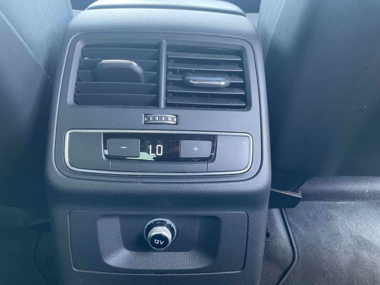 2017 AUDI A4 2017 AUDI A4