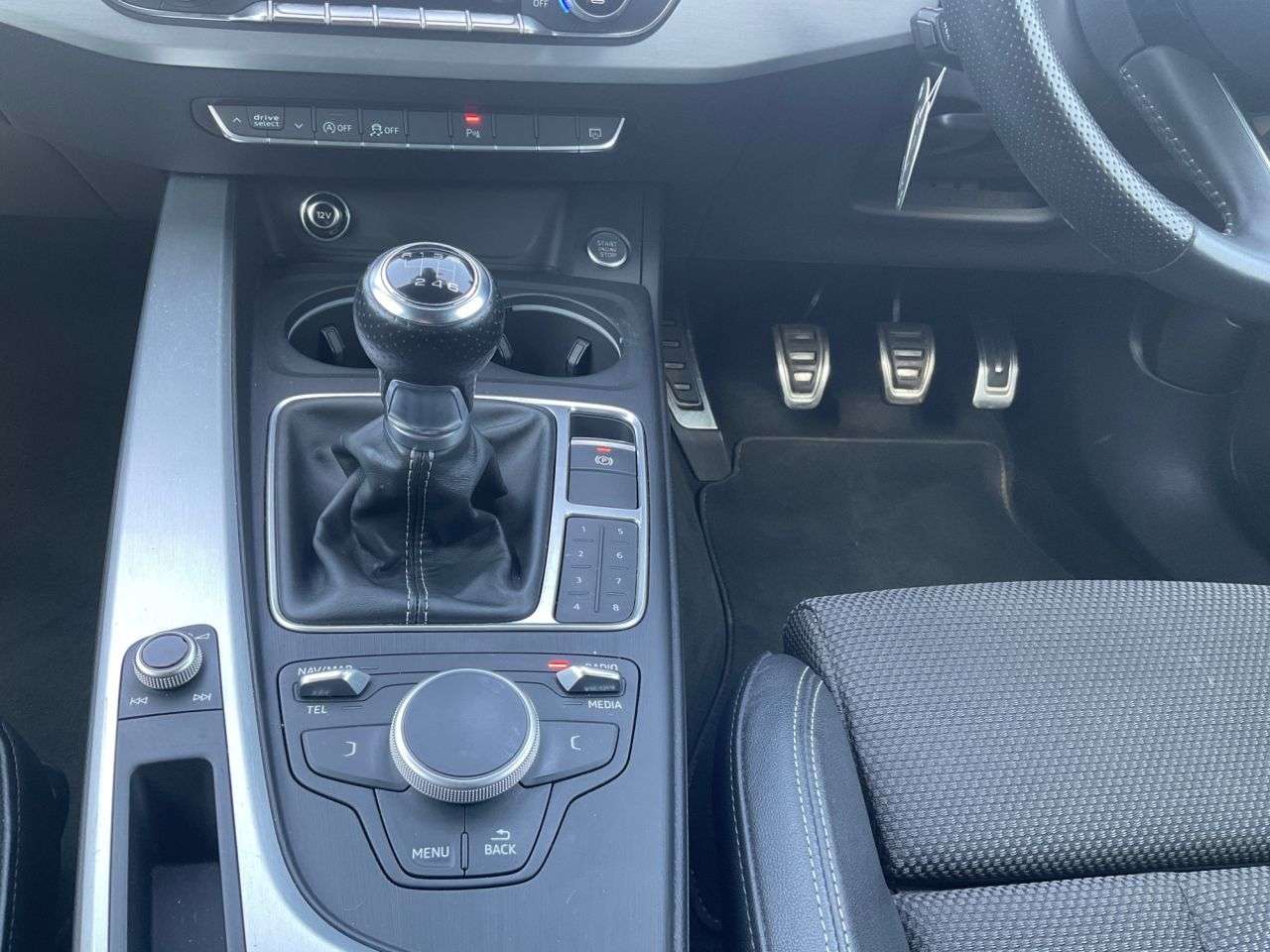 2017 AUDI A4 2017 AUDI A4