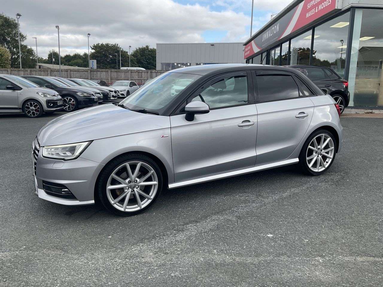 2017 AUDI A1 2017 AUDI A1