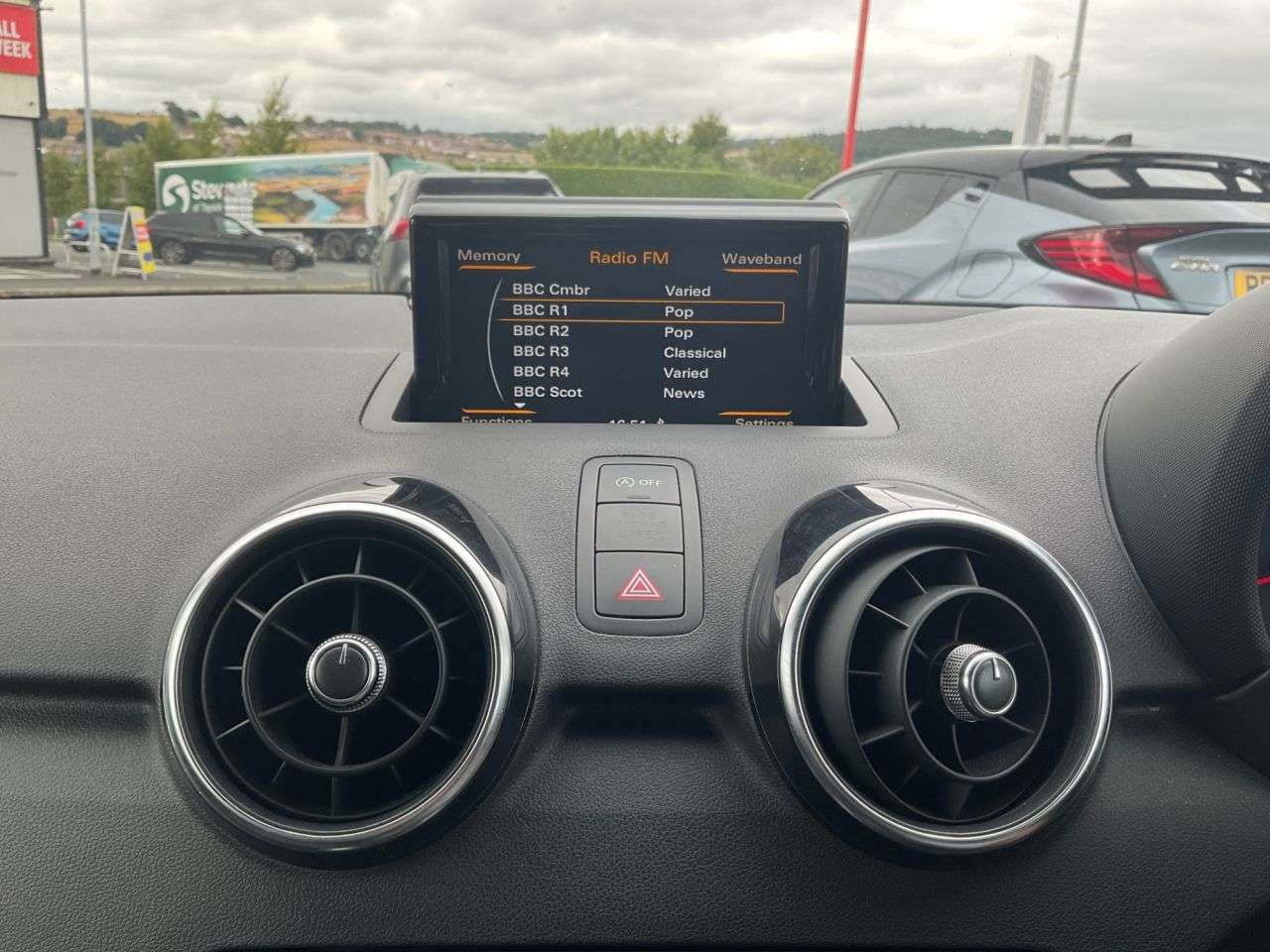 2017 AUDI A1 2017 AUDI A1
