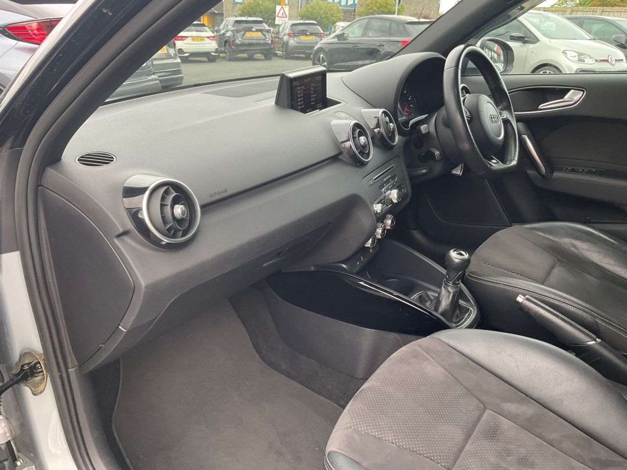 2017 AUDI A1 2017 AUDI A1