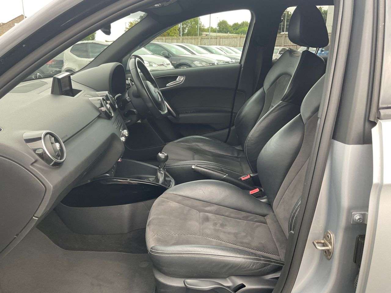 2017 AUDI A1 2017 AUDI A1
