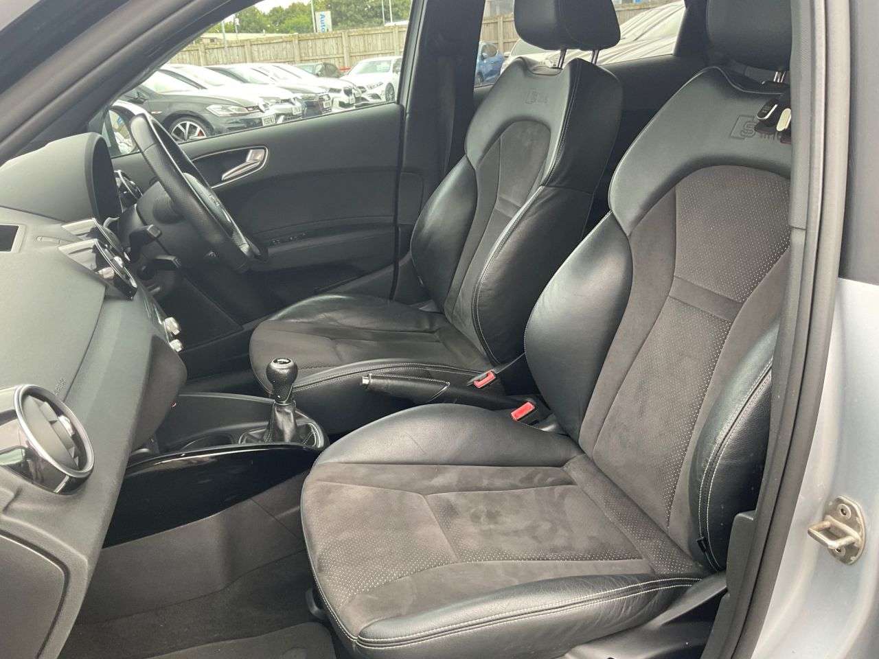 2017 AUDI A1 2017 AUDI A1