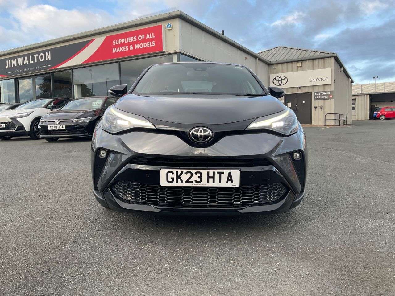 2023 TOYOTA C-HR 2023 TOYOTA C-HR