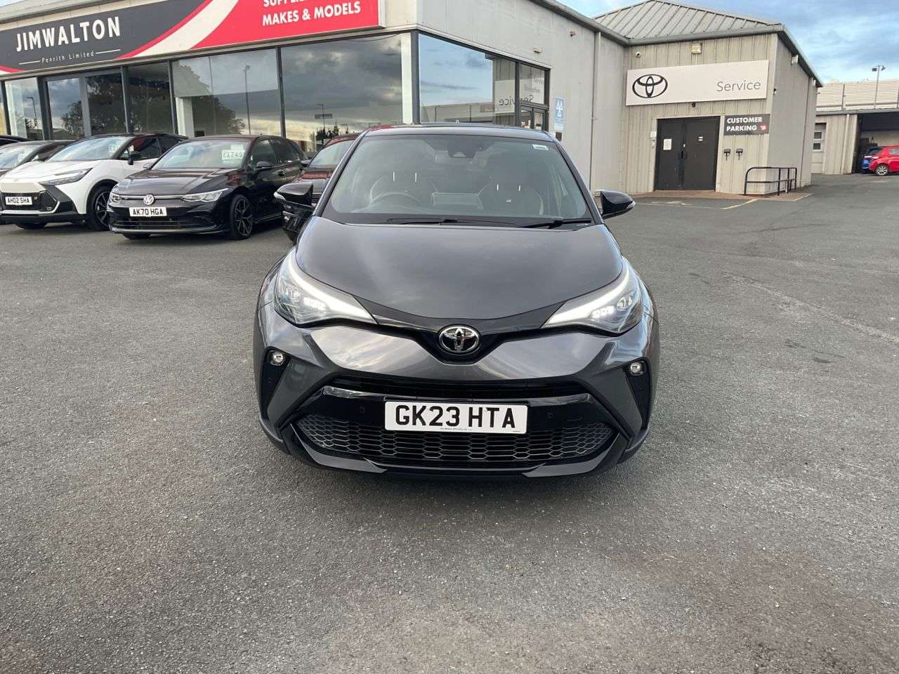 2023 TOYOTA C-HR 2023 TOYOTA C-HR
