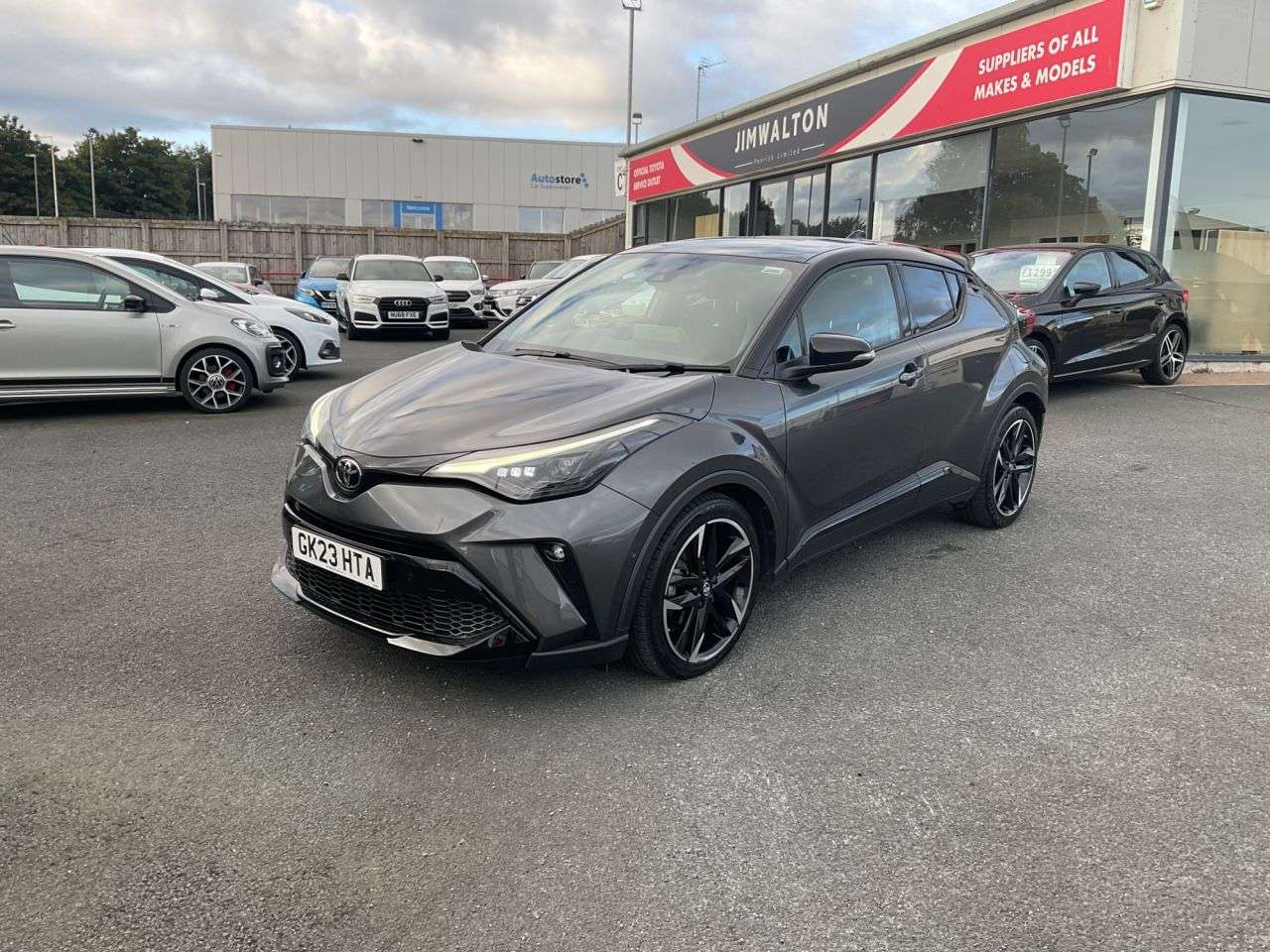 2023 TOYOTA C-HR 2023 TOYOTA C-HR